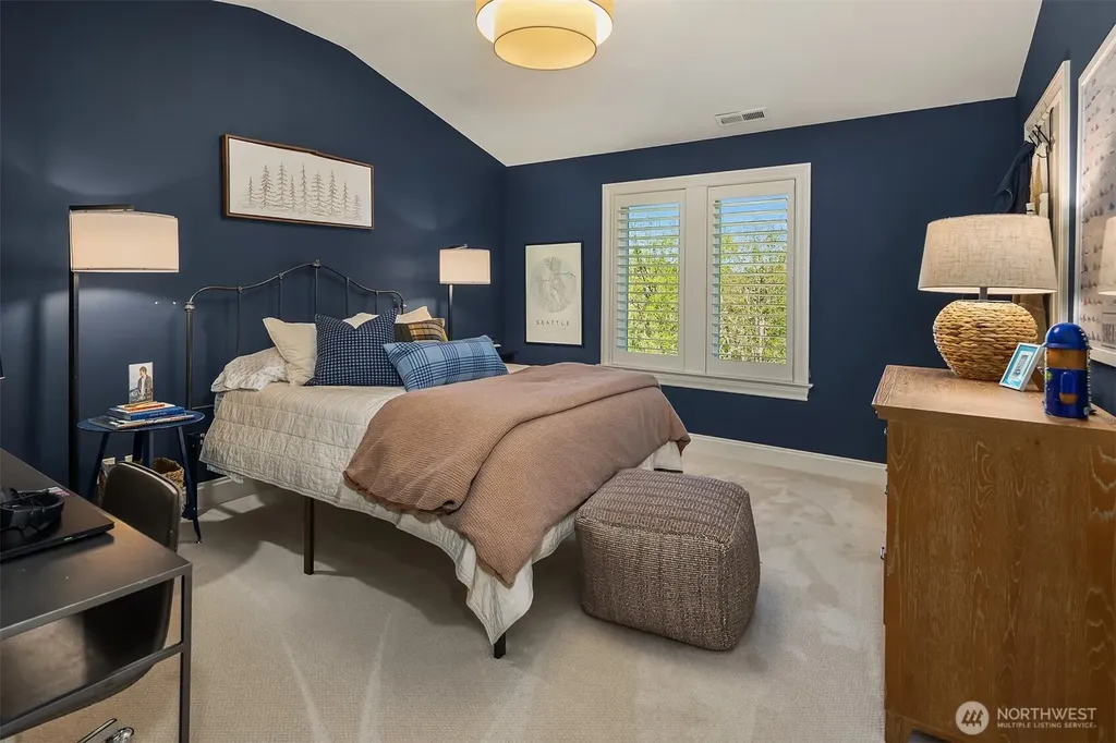 13364 Bridgestone Court NE Bainbridge Island WA 98110