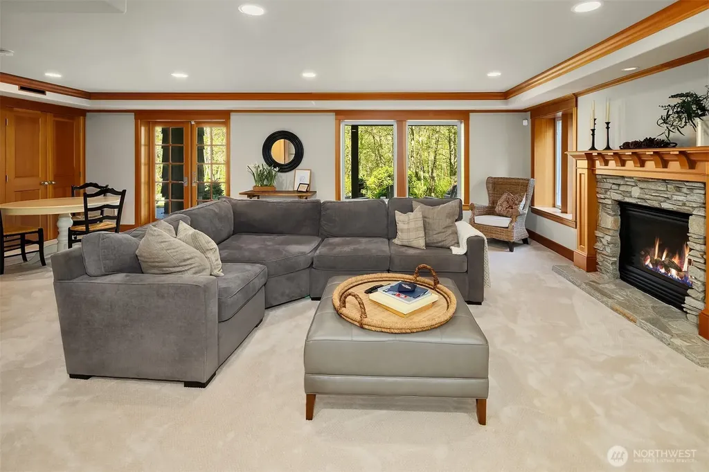 13364 Bridgestone Court NE Bainbridge Island WA 98110