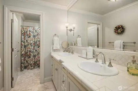 13364 Bridgestone Court NE Bainbridge Island WA 98110