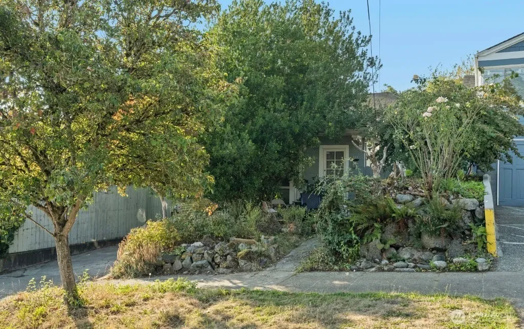 341 NE 51st Street Seattle WA 98105