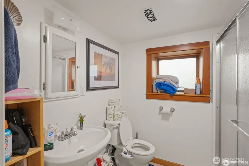 341 NE 51st Street Seattle WA 98105
