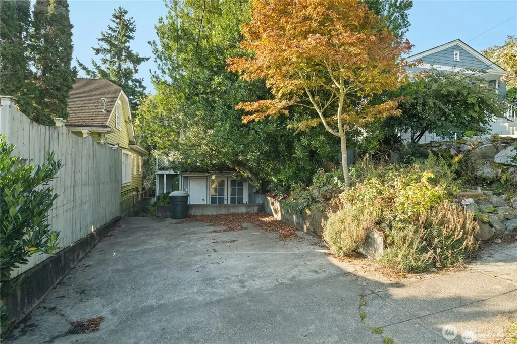 341 NE 51st Street Seattle WA 98105
