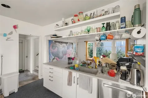 341 NE 51st Street Seattle WA 98105