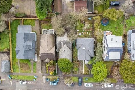 341 NE 51st Street Seattle WA 98105