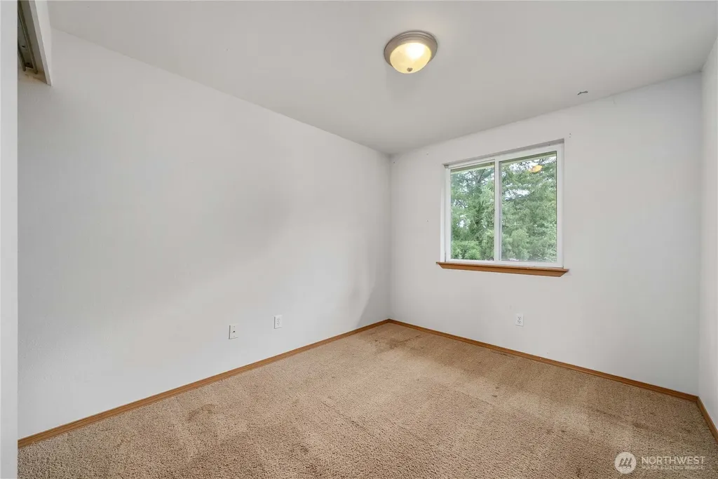 31509 61st Avenue S Roy WA 98580