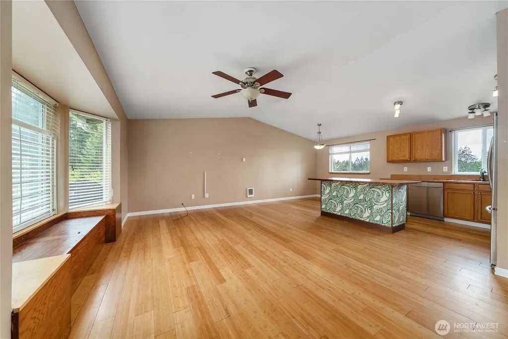 31509 61st Avenue S Roy WA 98580