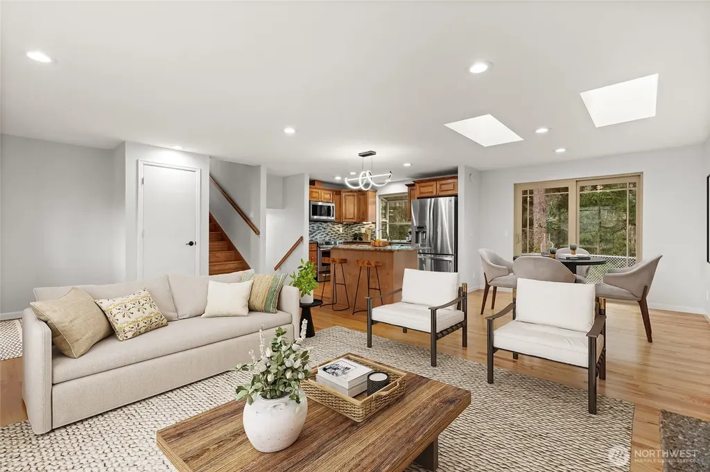 5114 W Tapps Drive E Lake Tapps WA 98391