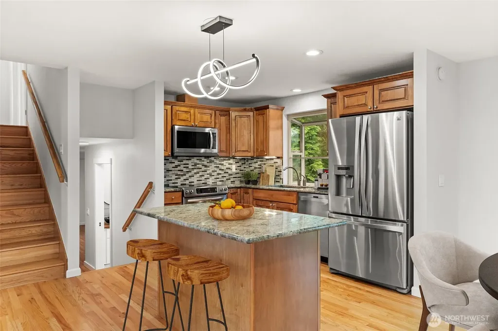 5114 W Tapps Drive E Lake Tapps WA 98391