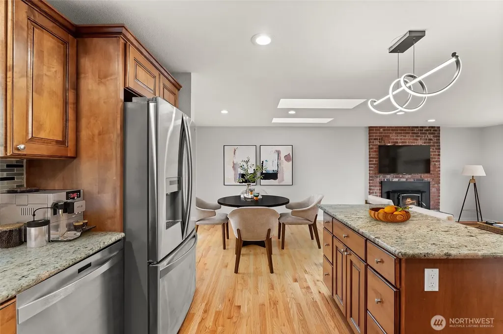 5114 W Tapps Drive E Lake Tapps WA 98391