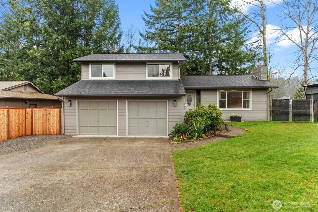 5114 W Tapps Drive E Lake Tapps WA 98391