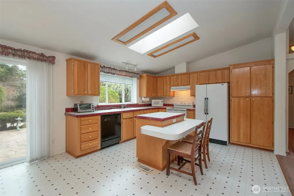62 Johnson Road Port Angeles WA 98363