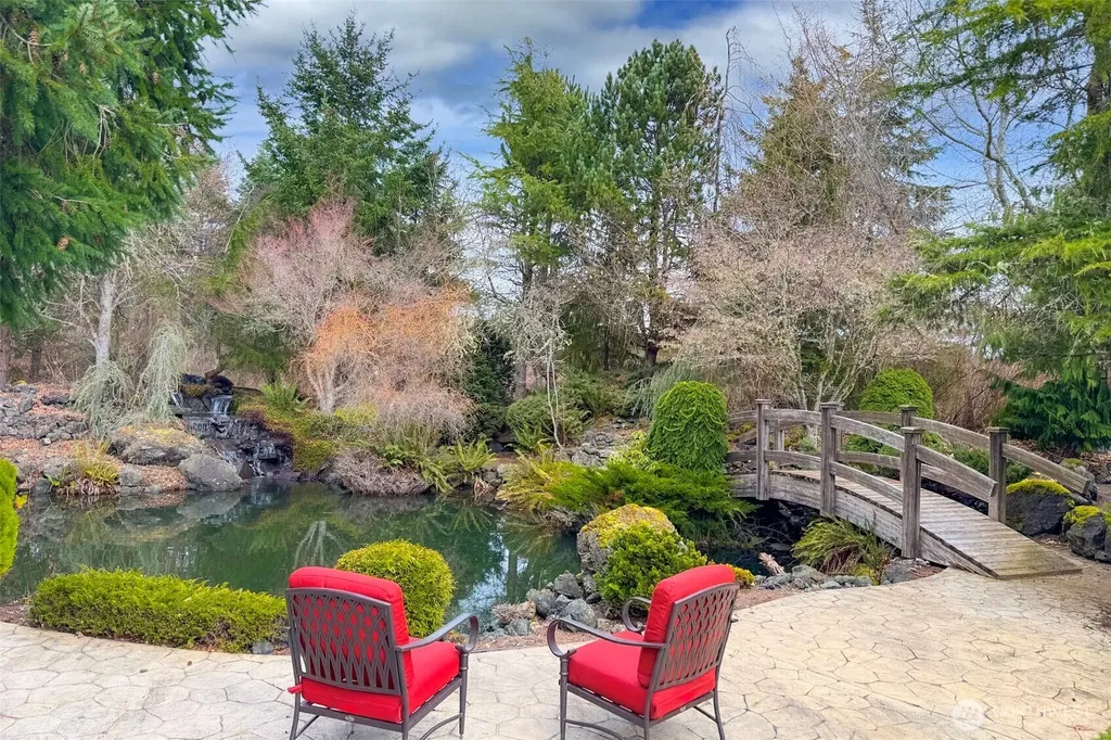 62 Johnson Road Port Angeles WA 98363