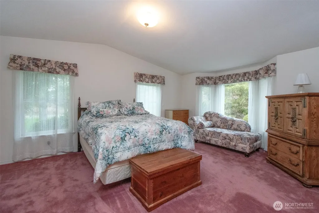 62 Johnson Road Port Angeles WA 98363