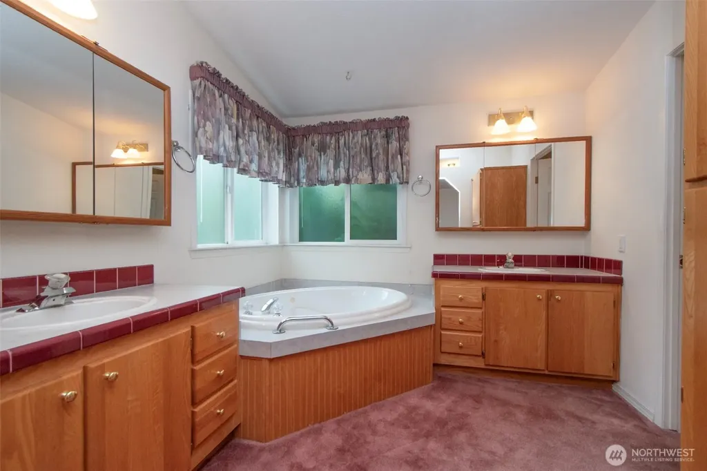 62 Johnson Road Port Angeles WA 98363