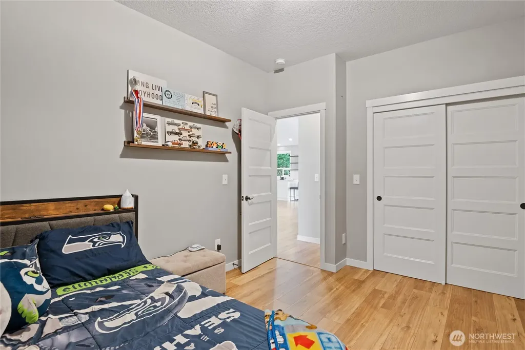 250 Red Rock Drive Castle Rock WA 98611