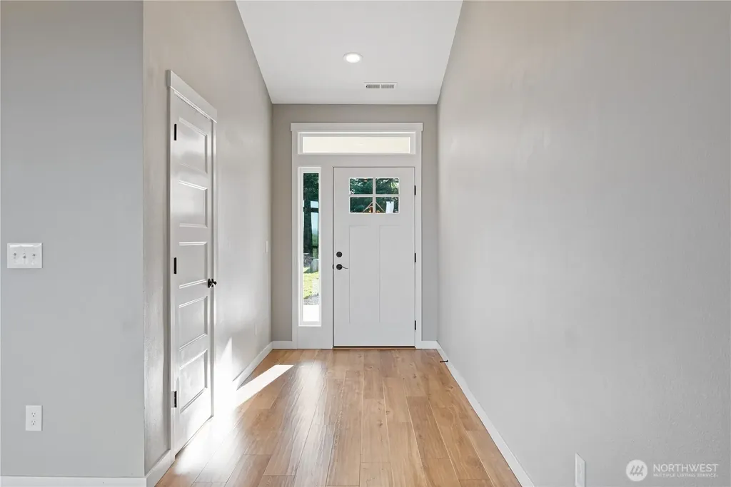 250 Red Rock Drive Castle Rock WA 98611