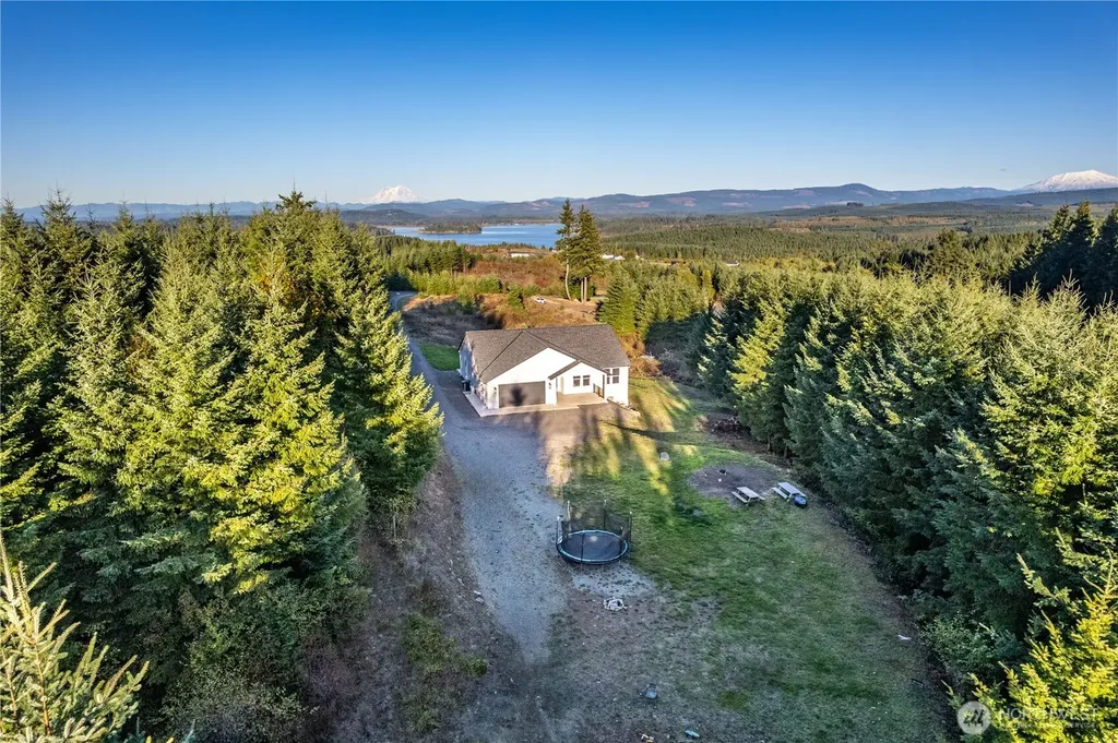 250 Red Rock Drive Castle Rock WA 98611