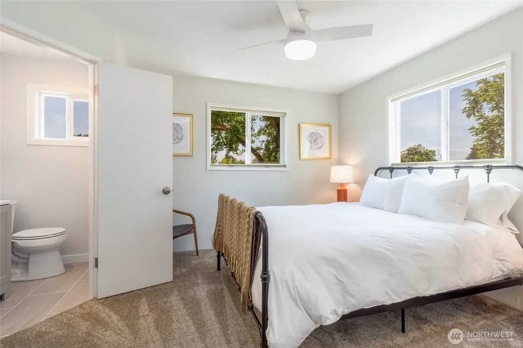 939 Stanley Drive College Place WA 99324