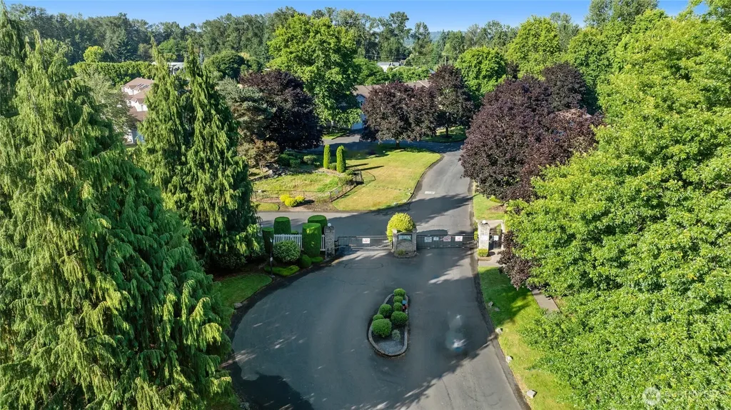 10904 62nd Street E Puyallup WA 98372