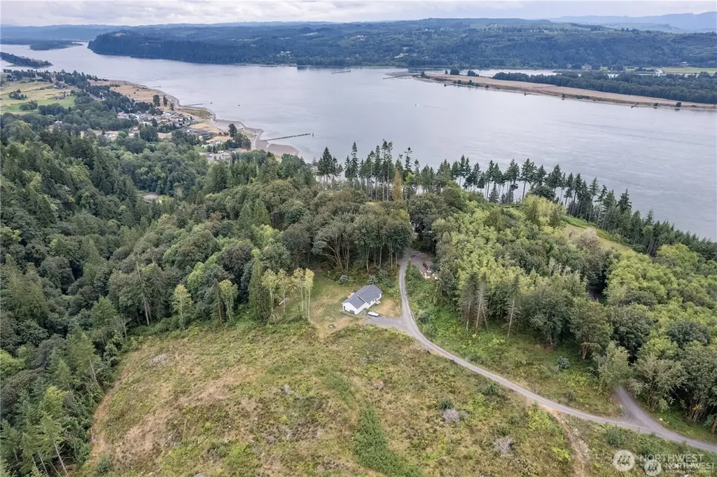 364 Channel View Lane Longview WA 98632