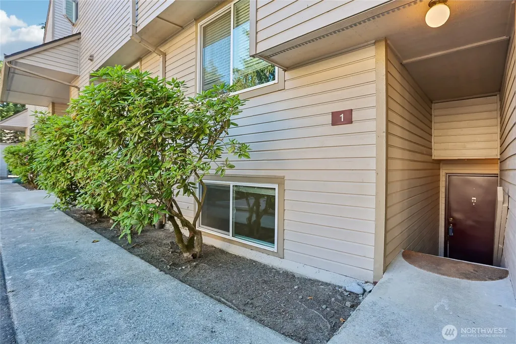 4416 145th Avenue NE Bellevue WA 98007