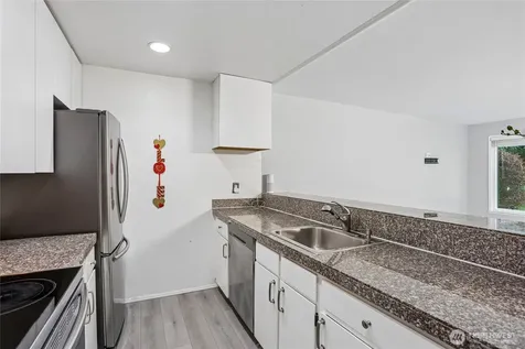 4416 145th Avenue NE Bellevue WA 98007