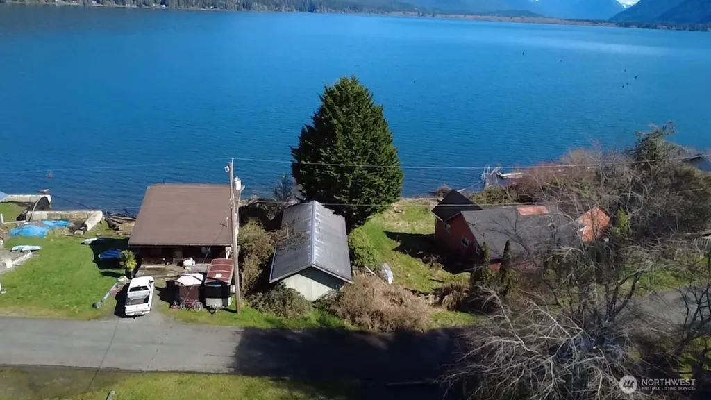 63 Lake Drive N Amanda Park WA 98526