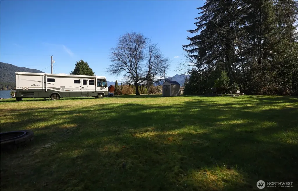 63 Lake Drive N Amanda Park WA 98526