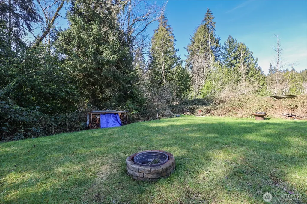 63 Lake Drive N Amanda Park WA 98526