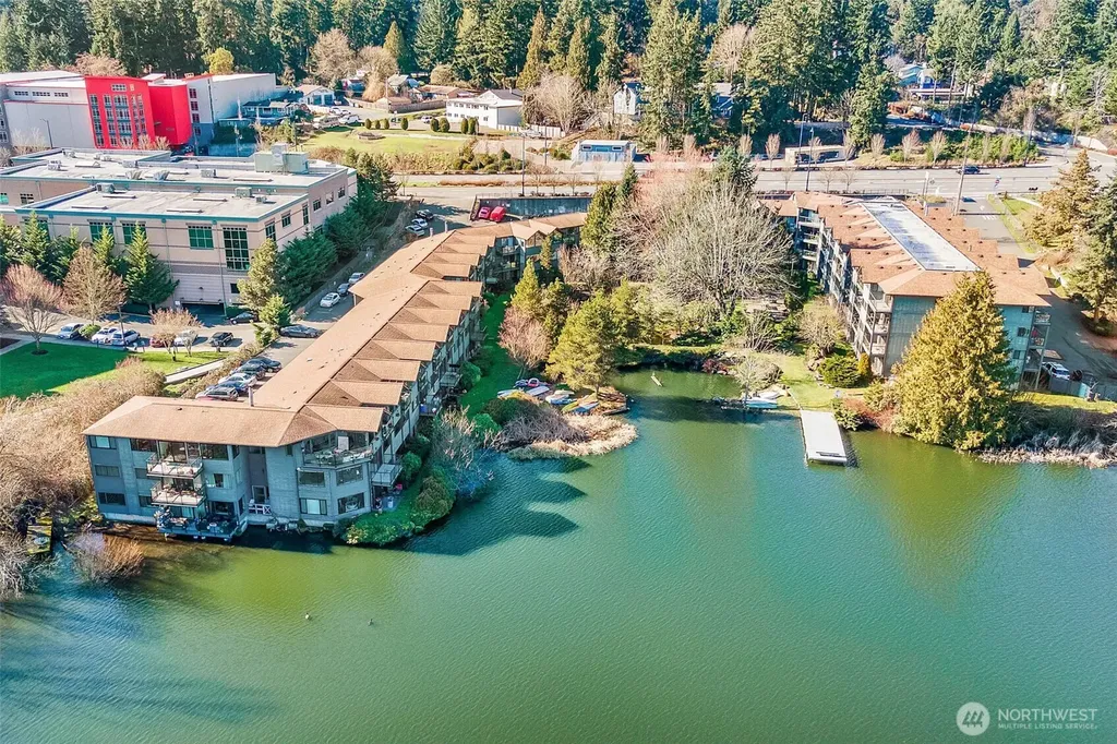 19428 Aurora Avenue N Shoreline WA 98133