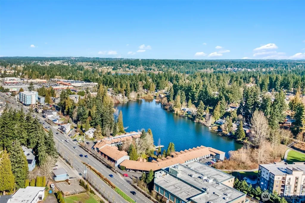 19428 Aurora Avenue N Shoreline WA 98133