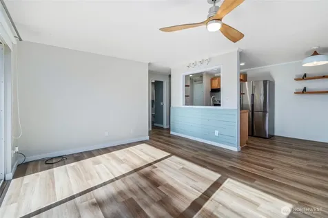 19428 Aurora Avenue N Shoreline WA 98133