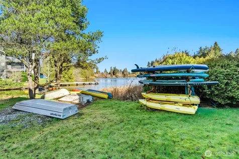 19428 Aurora Avenue N Shoreline WA 98133