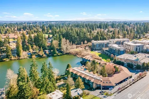 19428 Aurora Avenue N Shoreline WA 98133