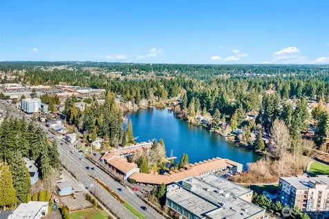 19428 Aurora Avenue N Shoreline WA 98133