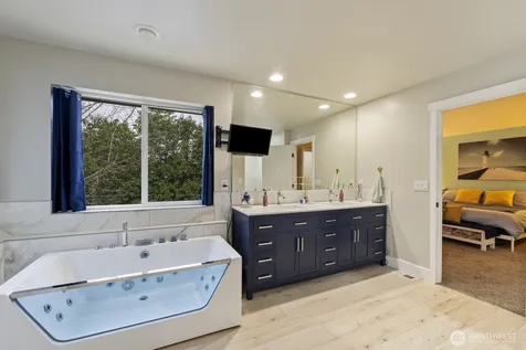 4233 154th Place SE Bothell WA 98012