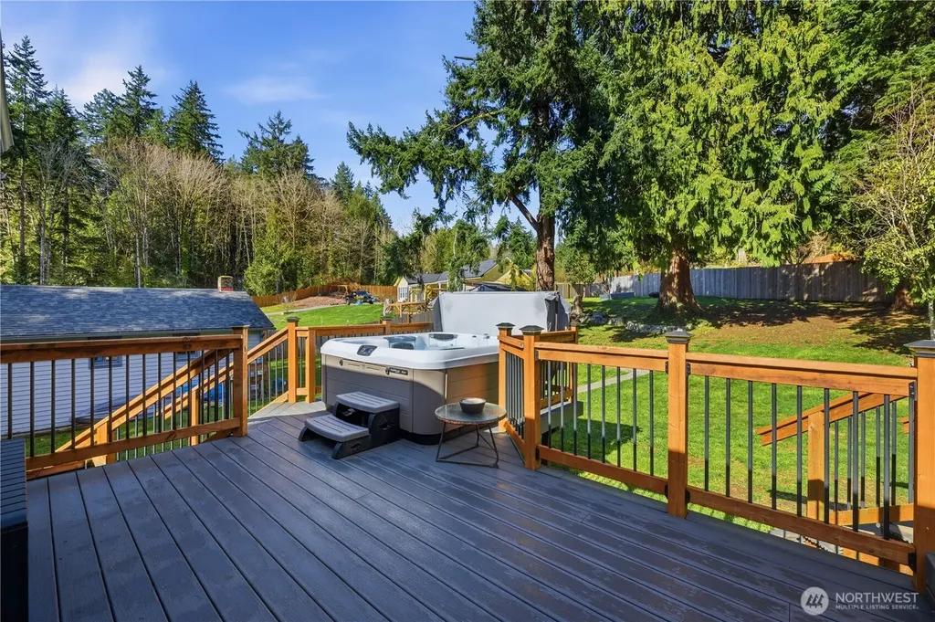 1913 Deville Drive NW Bremerton WA 98312
