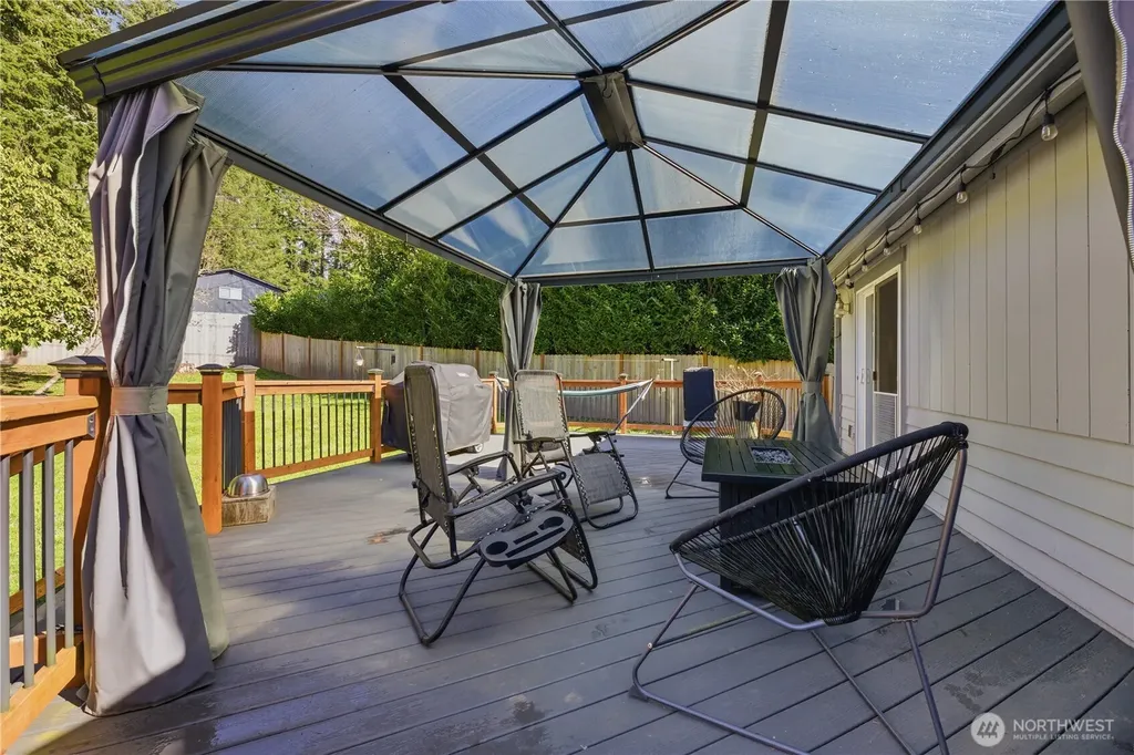 1913 Deville Drive NW Bremerton WA 98312