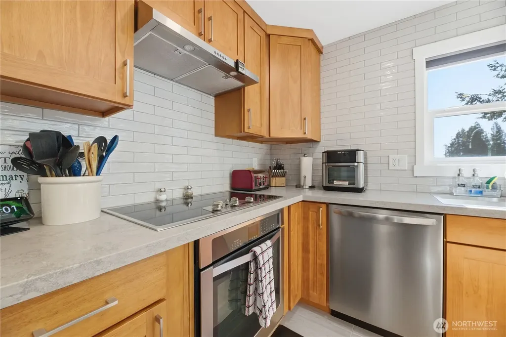 1913 Deville Drive NW Bremerton WA 98312