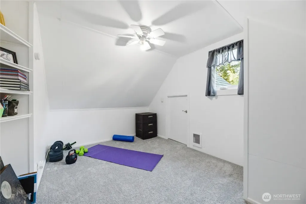 1913 Deville Drive NW Bremerton WA 98312
