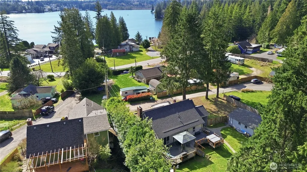 1913 Deville Drive NW Bremerton WA 98312