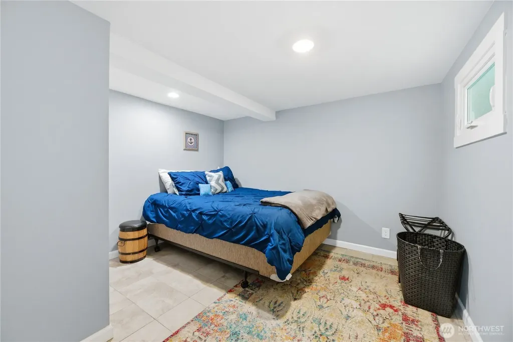 1913 Deville Drive NW Bremerton WA 98312