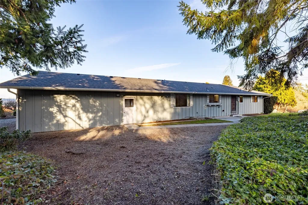 710 Bay Front Lane Oak Harbor WA 98277