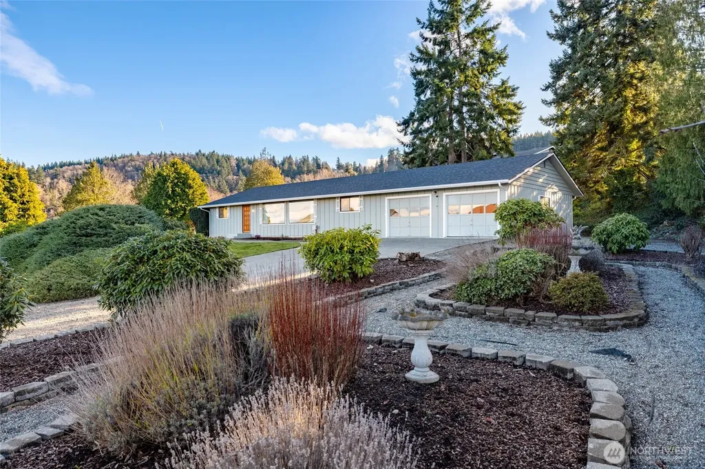 710 Bay Front Lane Oak Harbor WA 98277