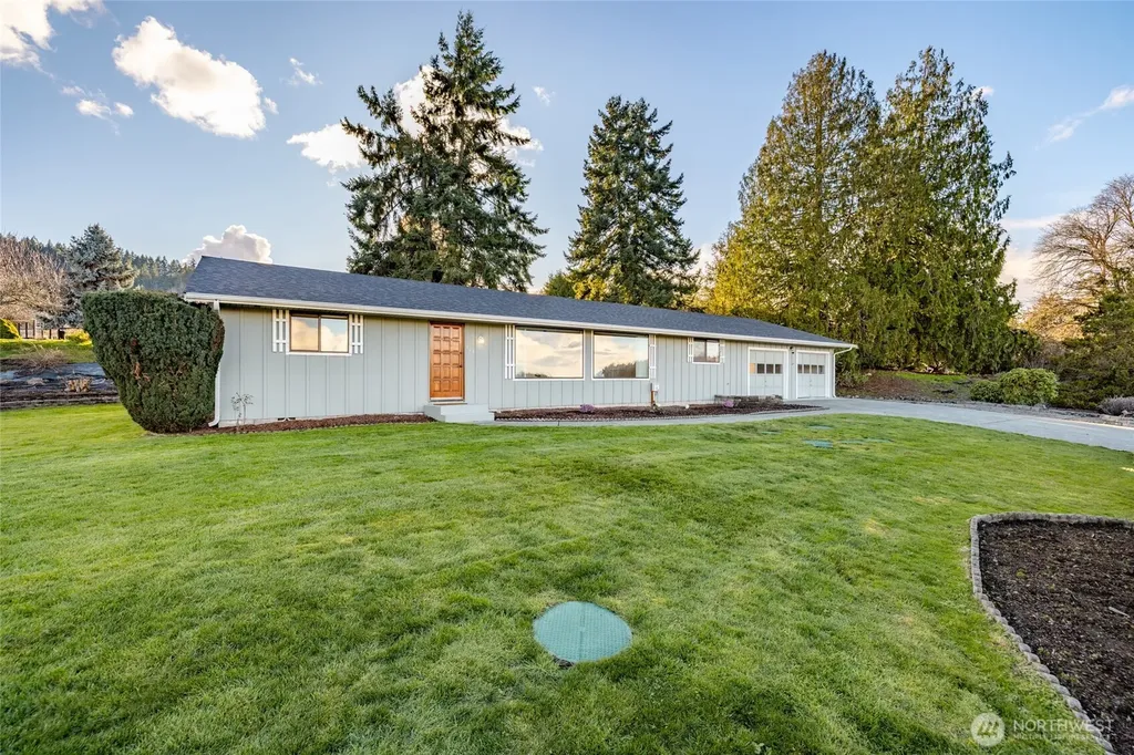 710 Bay Front Lane Oak Harbor WA 98277