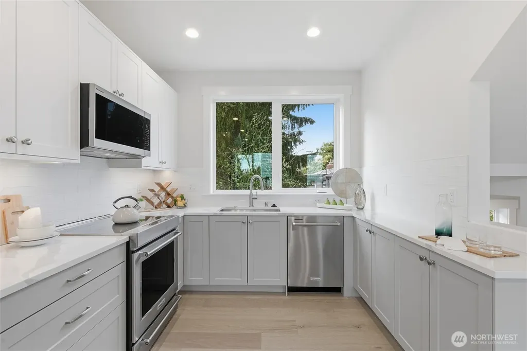 8815 Densmore Avenue N Seattle WA 98103