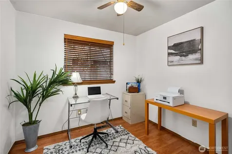 5103 S Garden Loop Road Seattle WA 98118