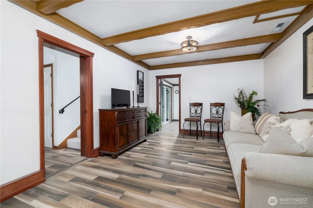 4545 Steamboat Island Road NW Olympia WA 98502