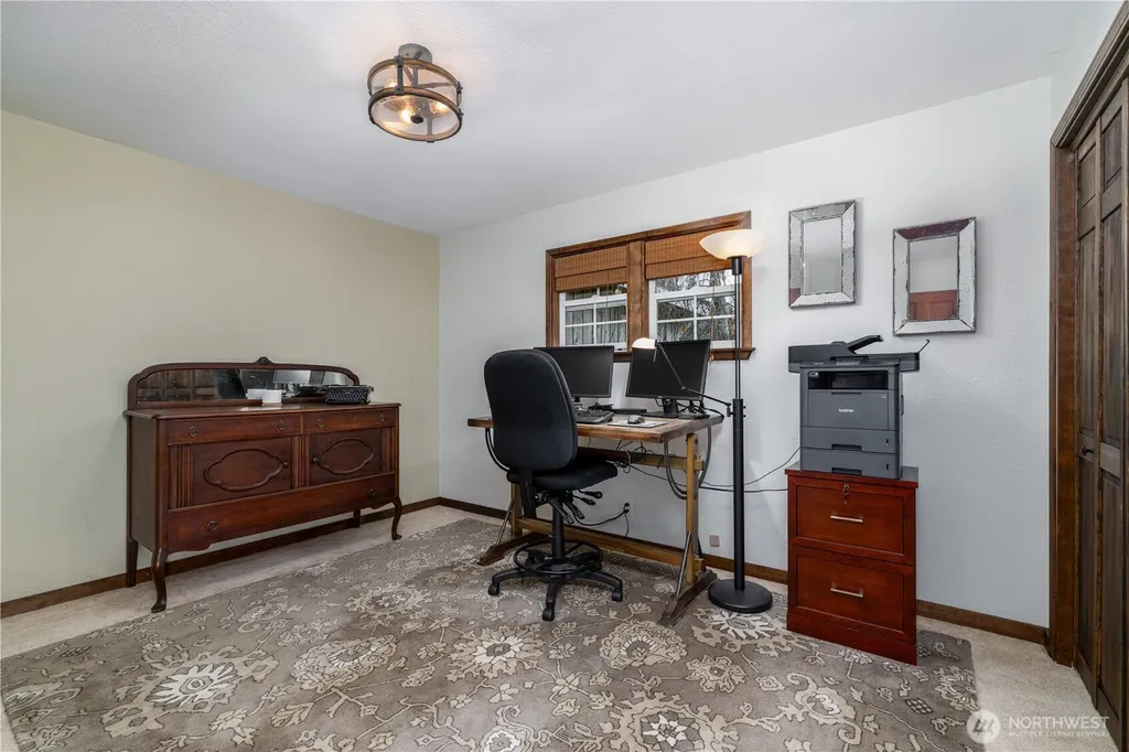 4545 Steamboat Island Road NW Olympia WA 98502