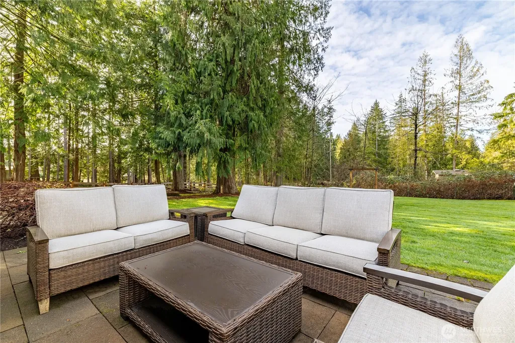 4545 Steamboat Island Road NW Olympia WA 98502